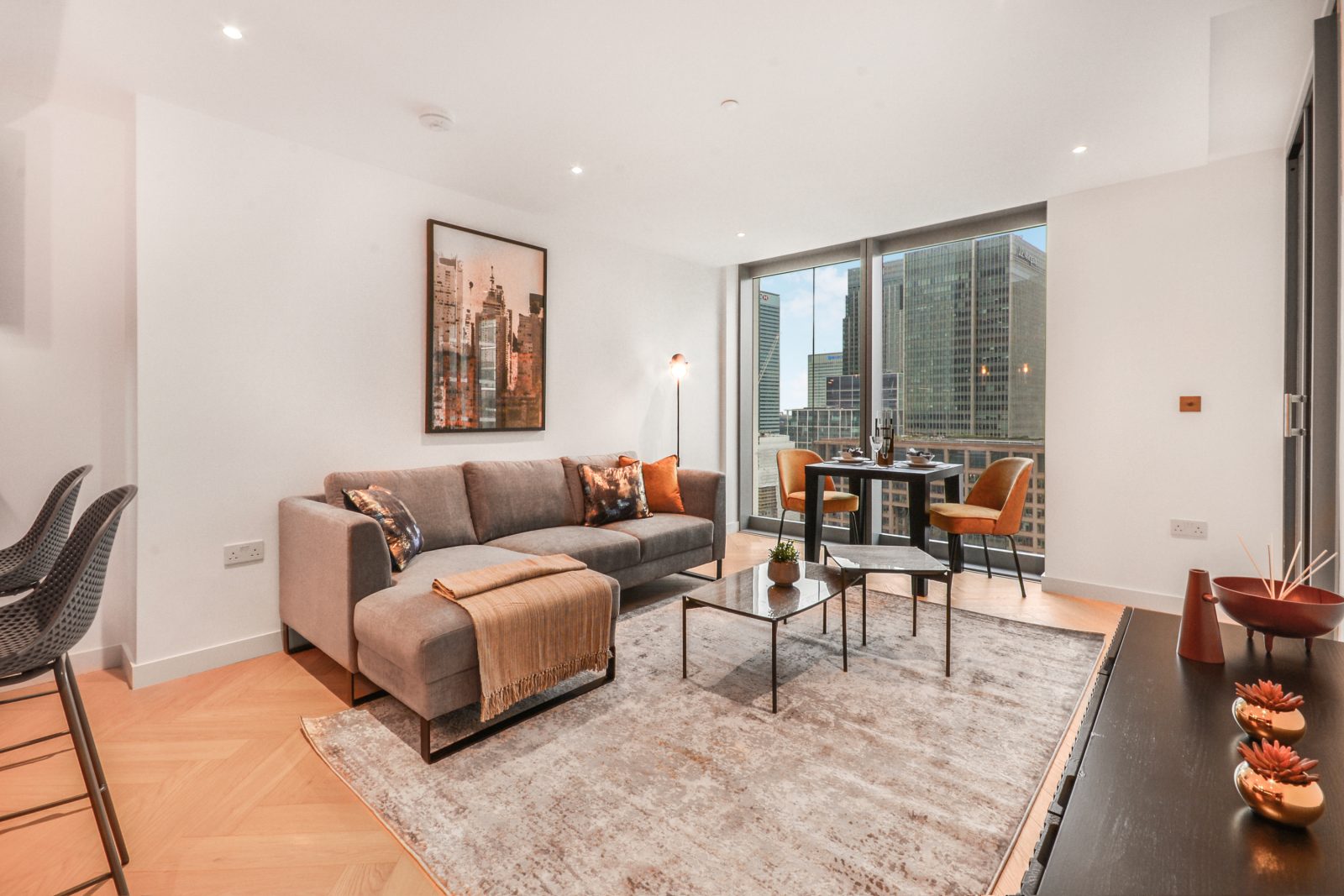2 bed apartment in Canary Wharf, photo 8