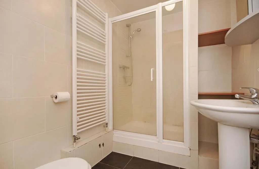 1 bed flat in Ladbroke Grove, photo 5