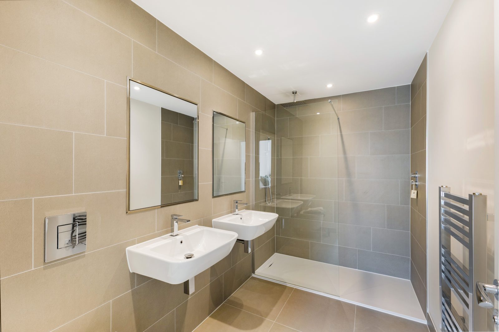 2 bed house in Mill Hill, photo 9