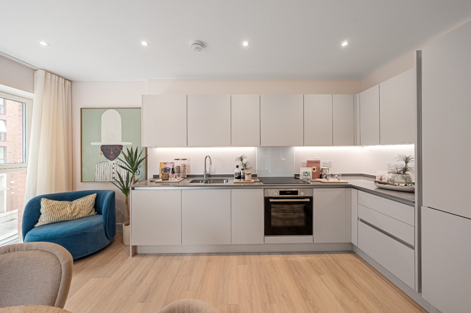 2 bed apartment in Kilburn, photo 5