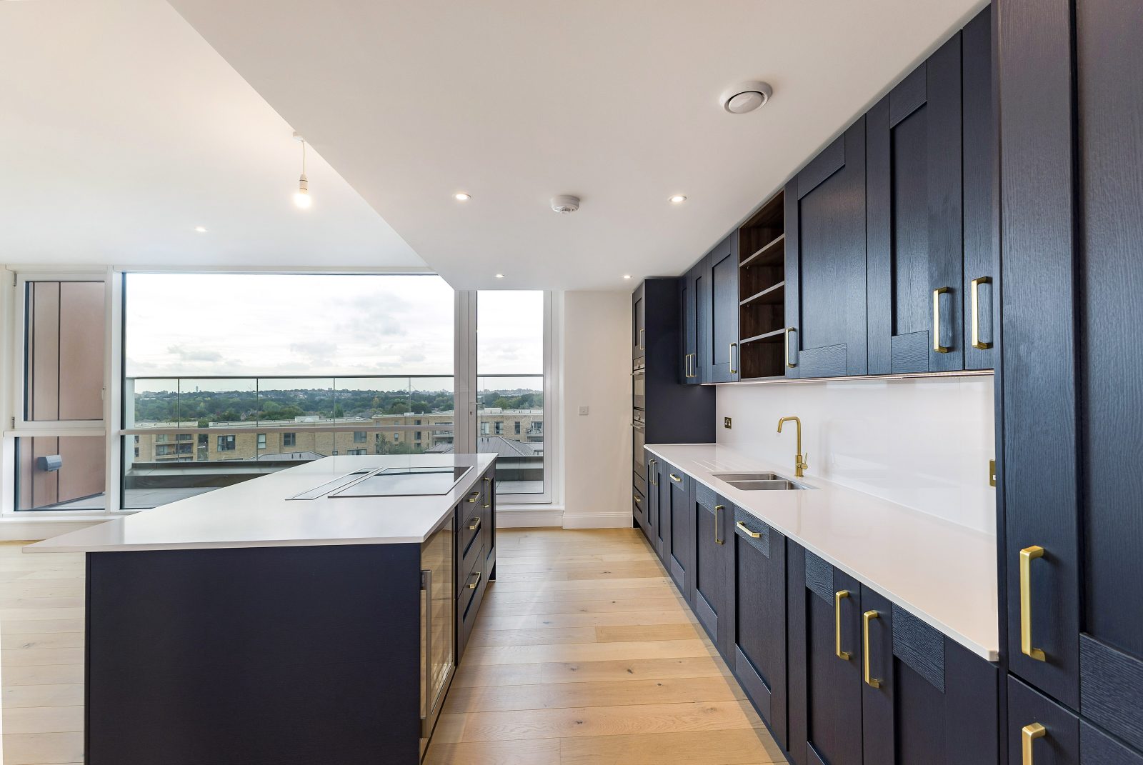 2 bed house in Mill Hill, photo 6